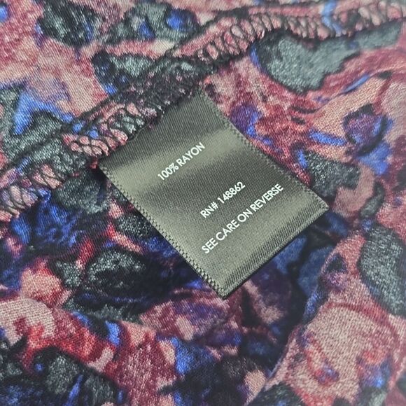 Torrid -245 Sleeveless Crepe Animal Print Top Blouse Women's Plus size 4X - Picture 8 of 10